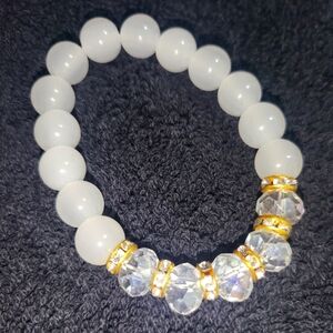(New) Clear & White Beaded Fashion Bracelet With Gold Accents